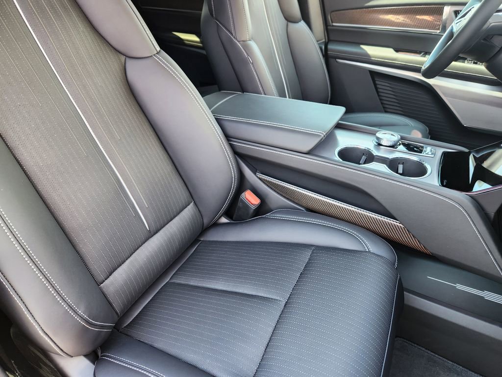 2026 Cadillac VISTIQ Sport - Photo 13