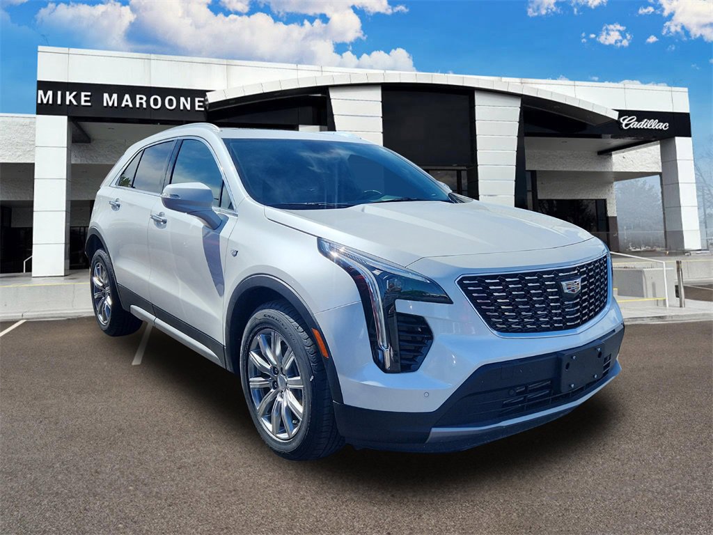 2023 Cadillac XT4 Premium Luxury photo 2