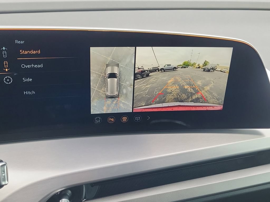 2026 Cadillac VISTIQ Sport - Photo 22