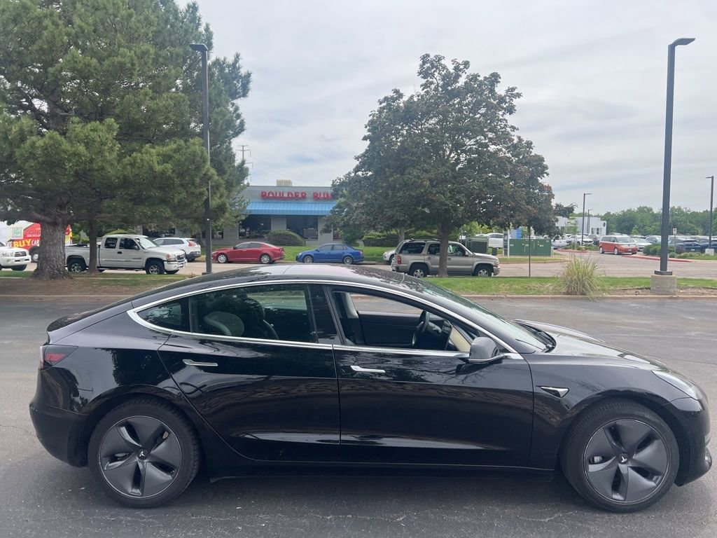 Used 2019 Tesla Model 3 Mid Range