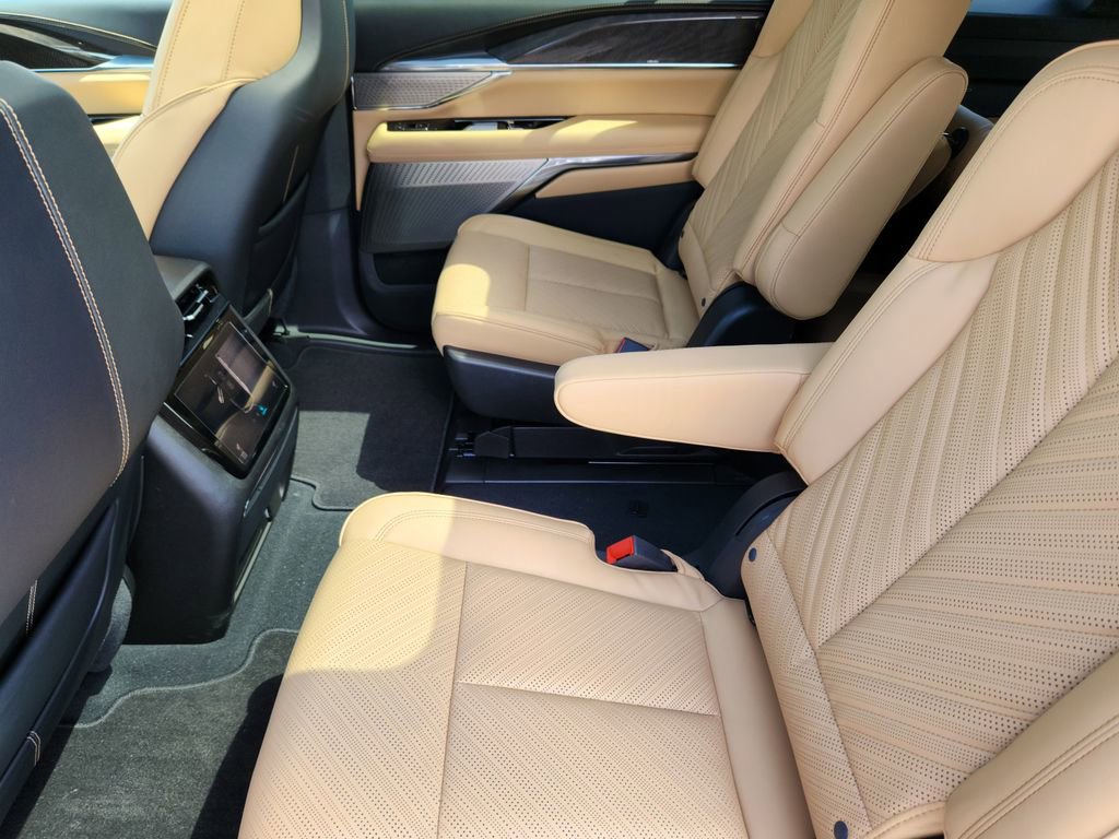 2025 Cadillac Escalade IQ Luxury 2 - Photo 19