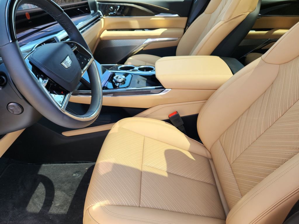 2025 Cadillac Escalade IQ Luxury 2 - Photo 8