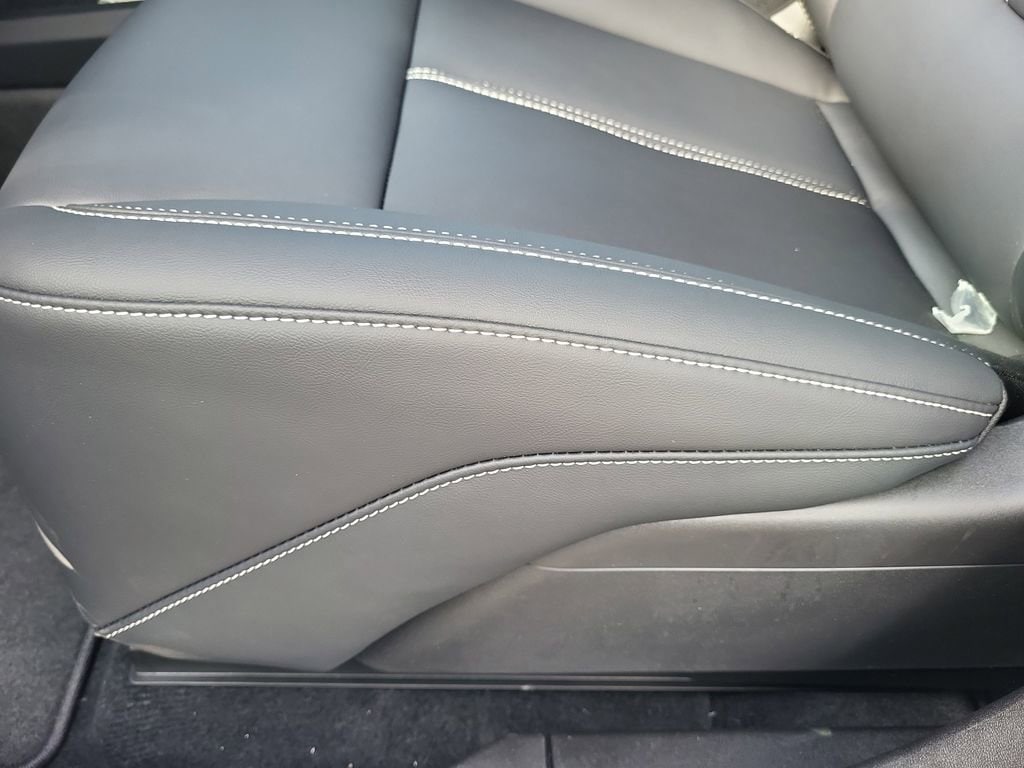 2026 Cadillac OPTIQ Sport - Photo 11