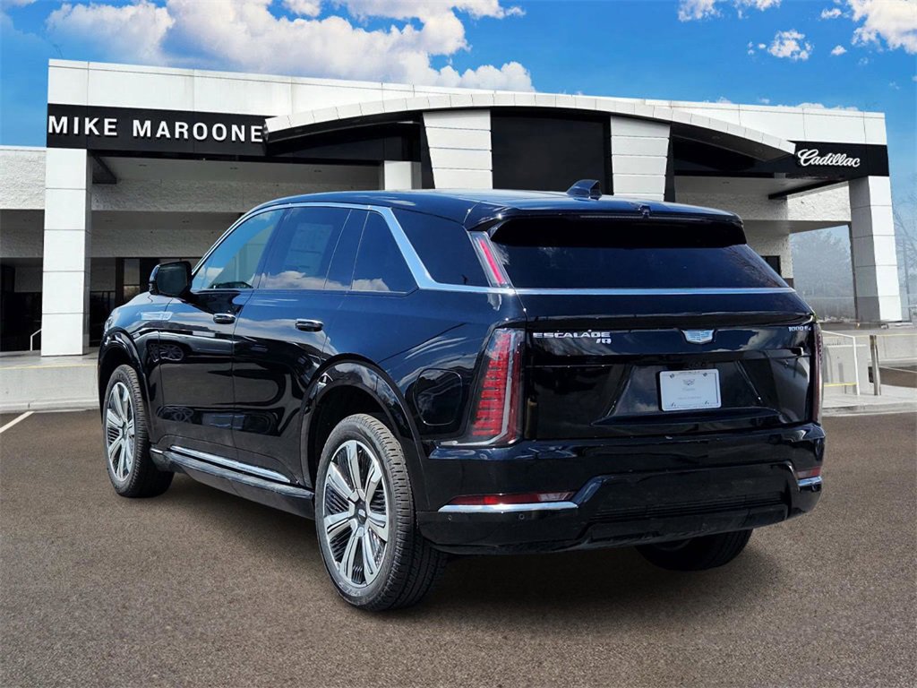2025 Cadillac Escalade IQ Luxury photo 4
