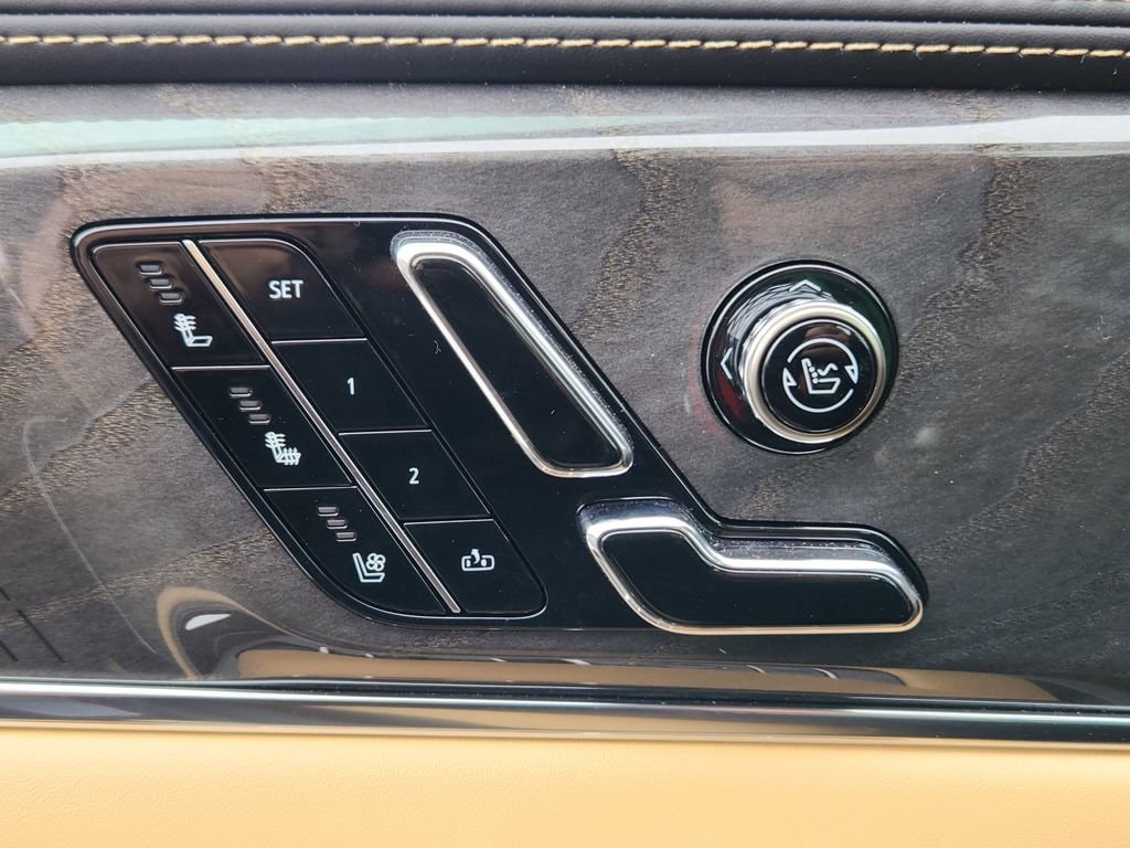 2025 Cadillac Escalade IQ Luxury 2 - Photo 16