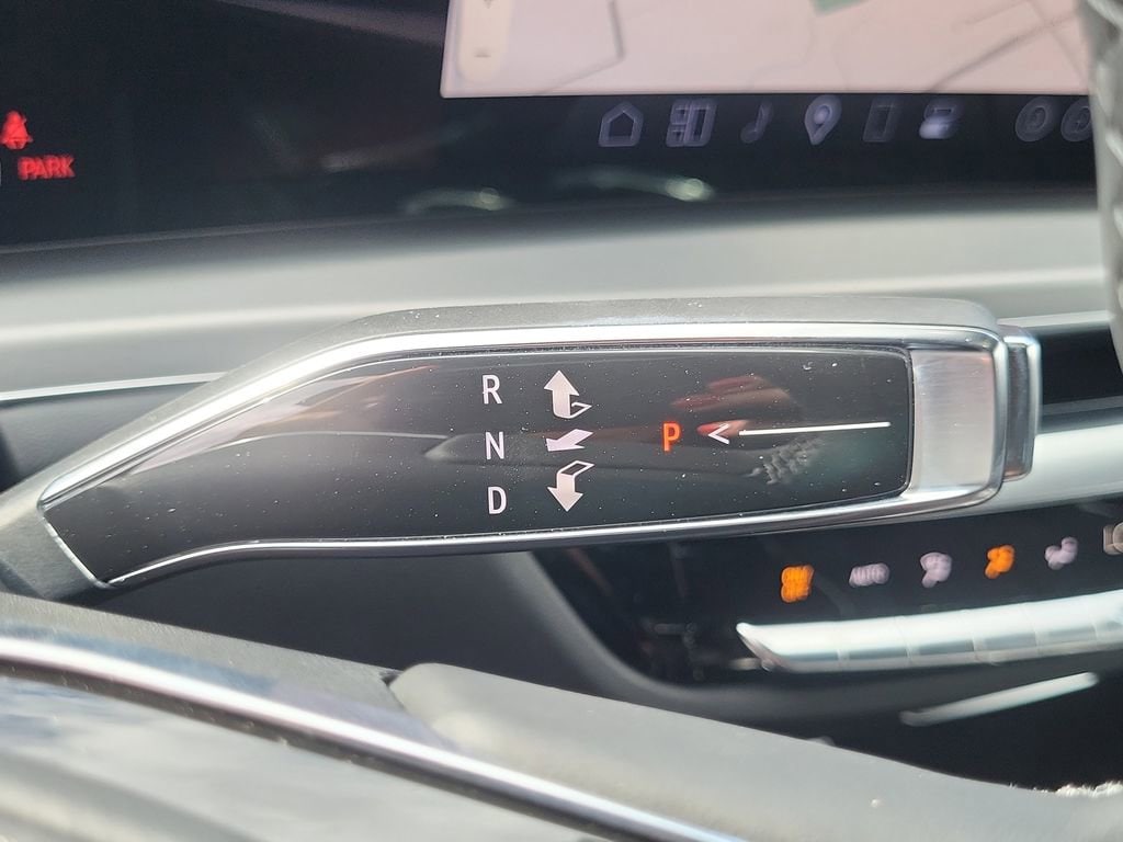 2026 Cadillac LYRIQ V Premium - Photo 20