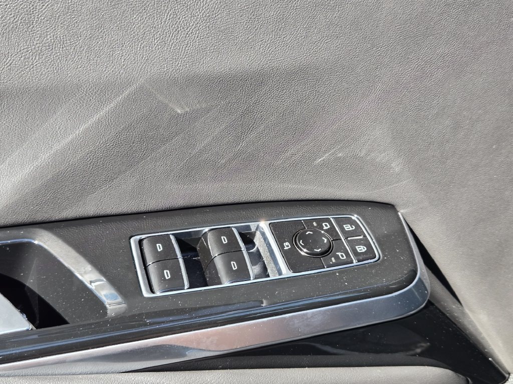 2026 Cadillac Escalade ESV Luxury - Photo 14