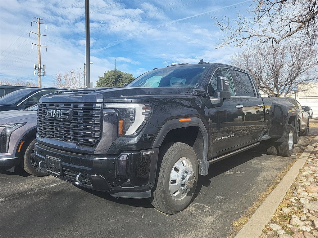 2024 GMC Sierra 3500HD Denali Ultimate's photo