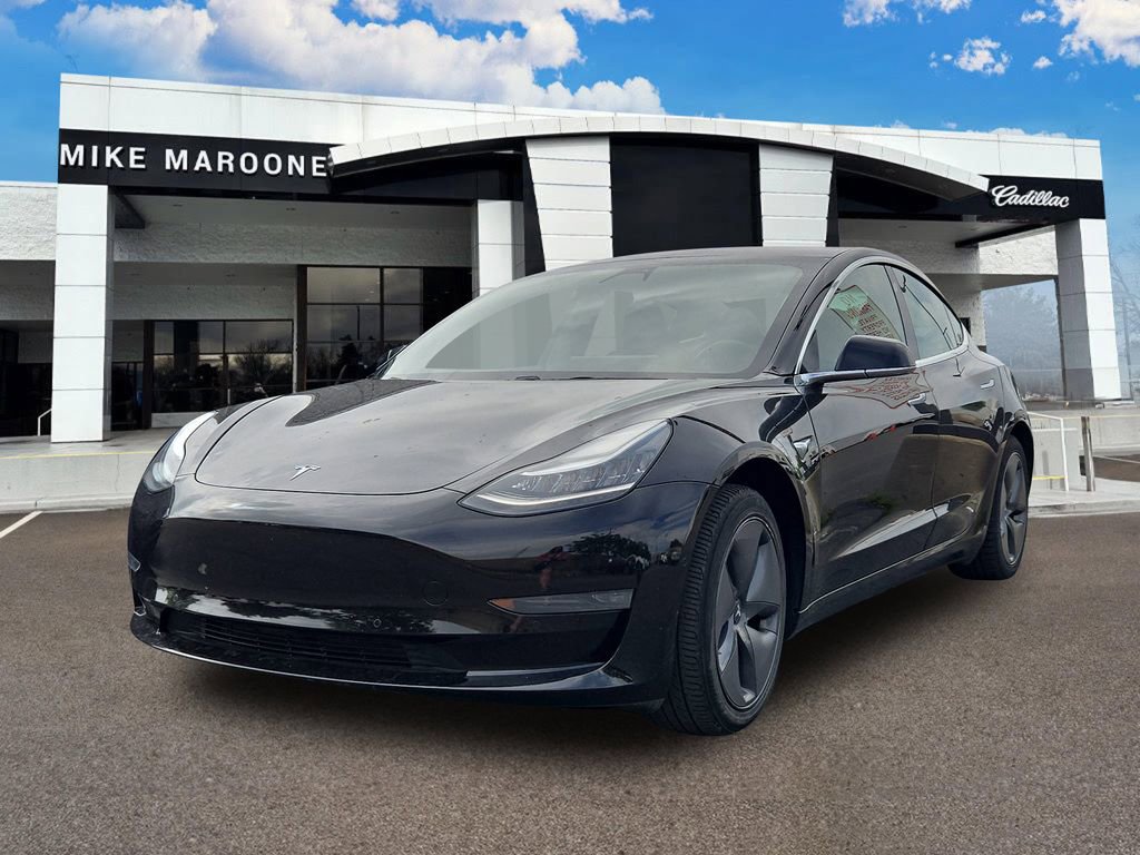 2019 Tesla Model 3 Rear-Wheel Drive Mid Range's photo