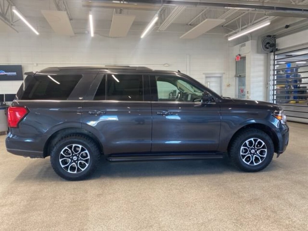 Used 2024 Ford Expedition XLT SUV