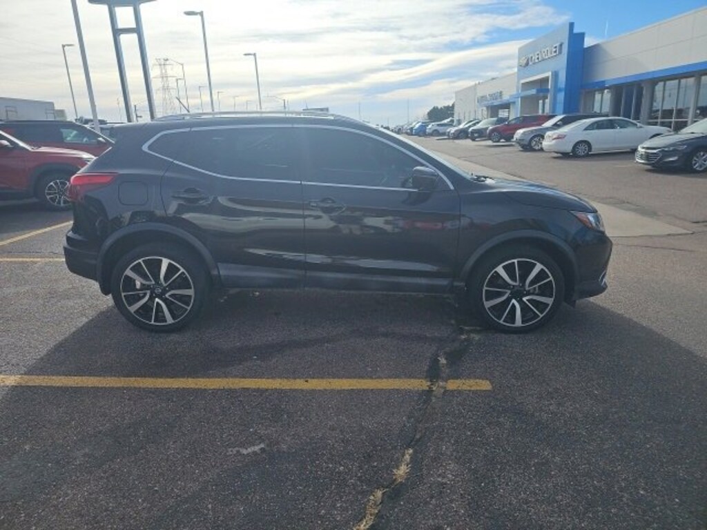 Used 2018 Nissan Rogue Sport SL SUV