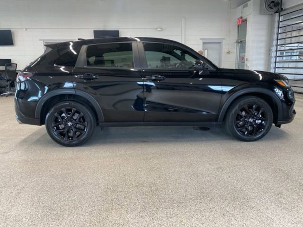Used 2024 Honda HR-V Sport w/BSI SUV