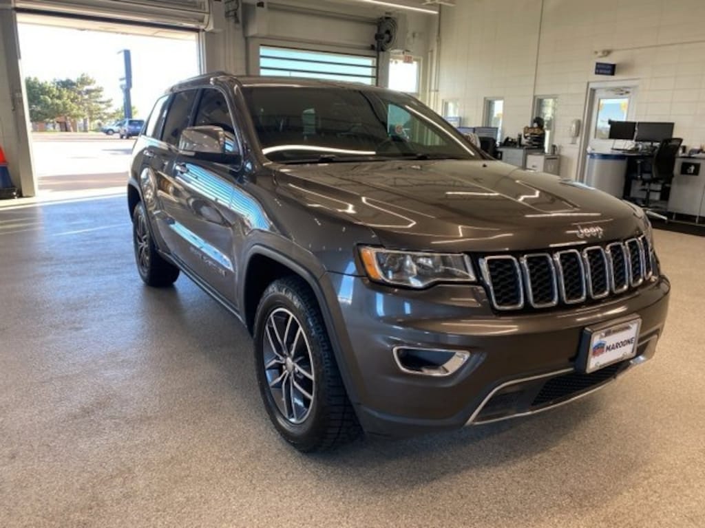 Used 2017 Jeep Grand Cherokee Limited 4x4 SUV