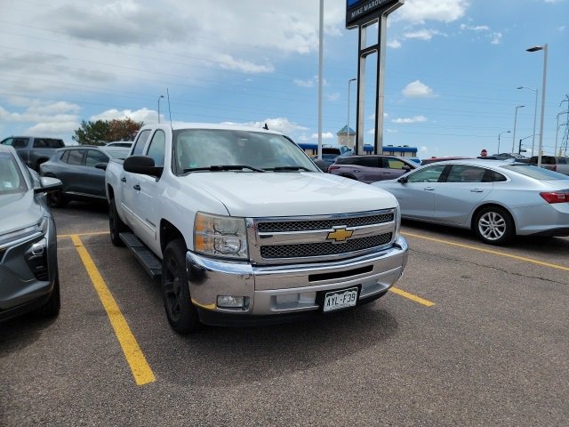 2012 Chevrolet Silverado 1500 LT photo 3