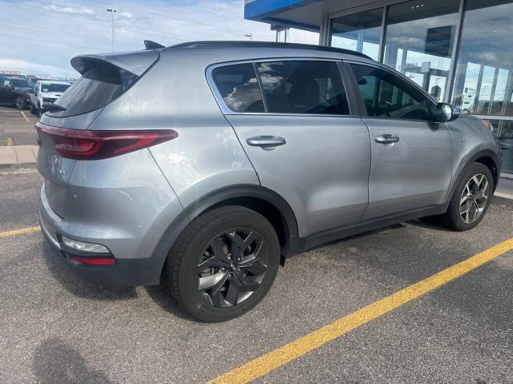 Used 2022 Kia Sportage EX SUV