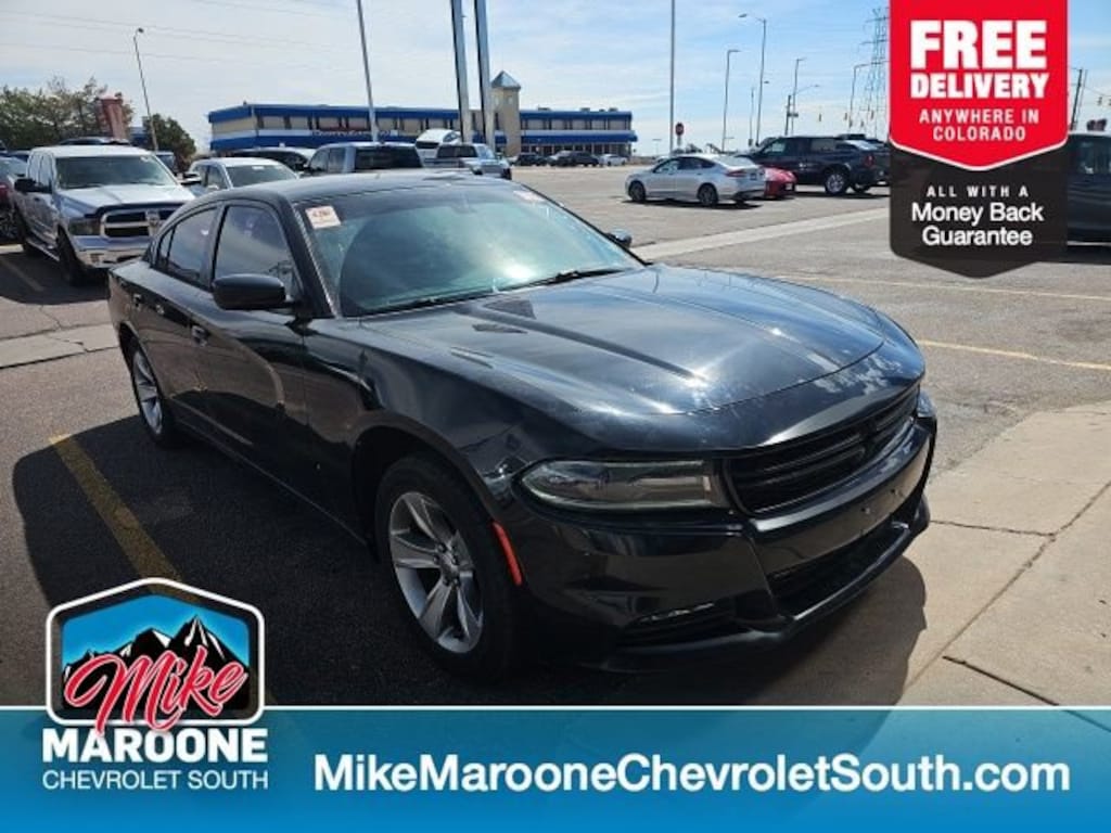 Used 2017 Dodge Charger SXT Sedan