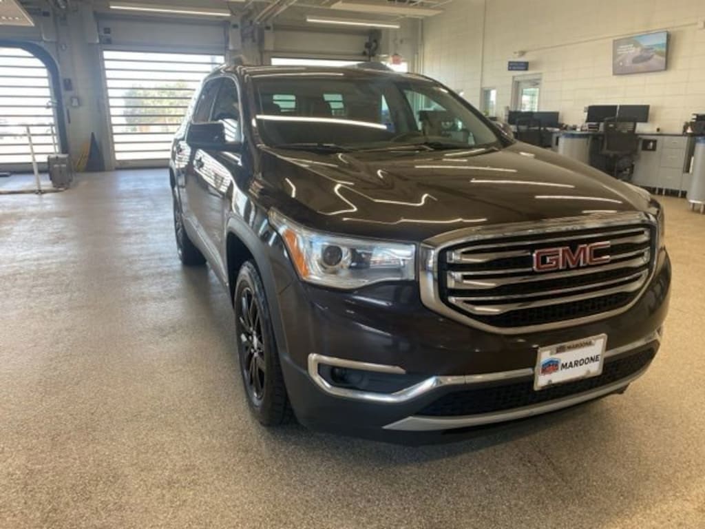 Used 2019 GMC Acadia SLT-1 SUV