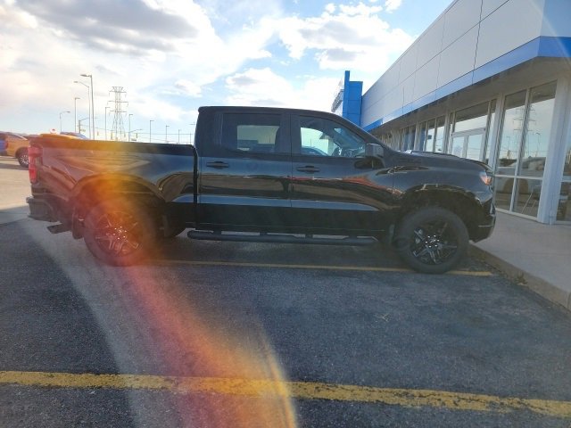 2025 Chevrolet Silverado 1500 Custom Trail Boss photo 4