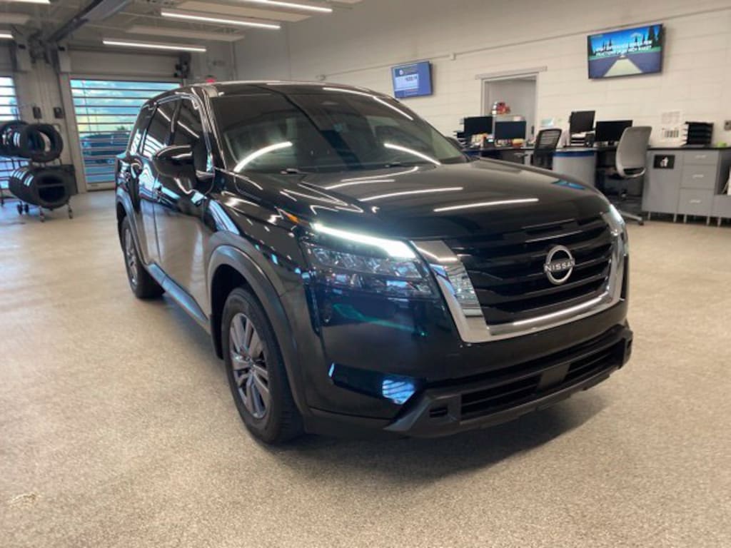 Used 2023 Nissan Pathfinder S 4WD SUV