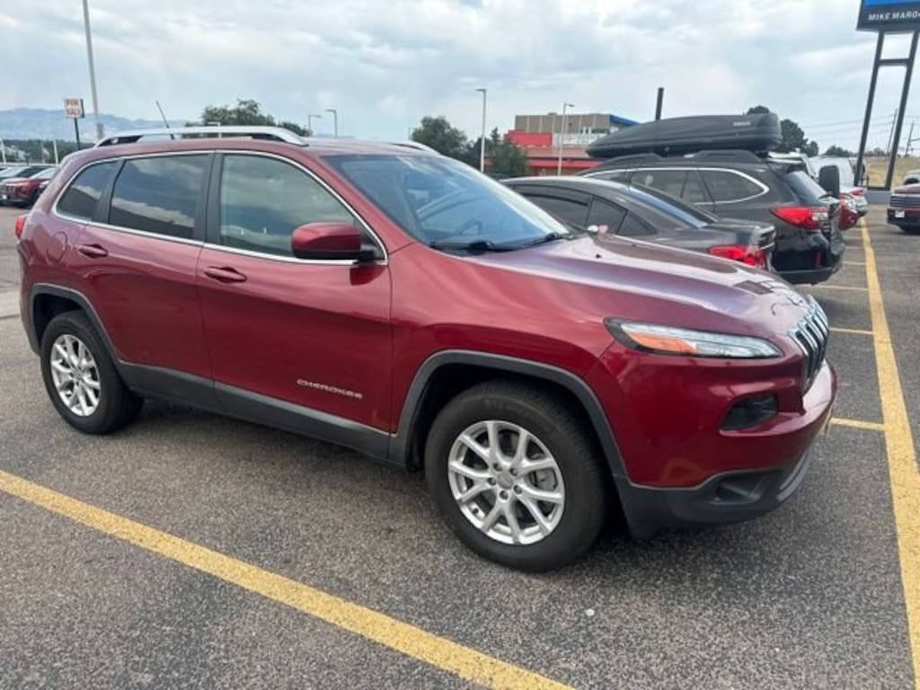 Used 2015 Jeep Cherokee Latitude 4x4 SUV