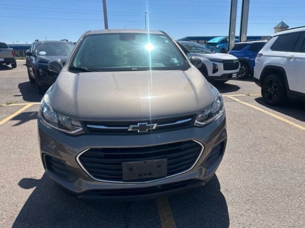 Used 2021 Chevrolet Trax LS SUV