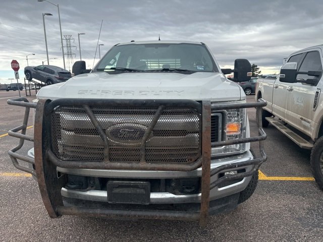 2019 Ford F-250 XLT photo 2