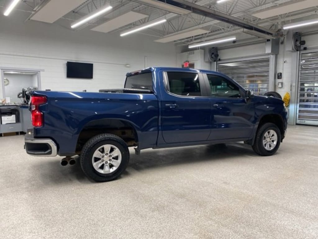 Used 2020 Chevrolet Silverado 1500 LT Truck Crew Cab
