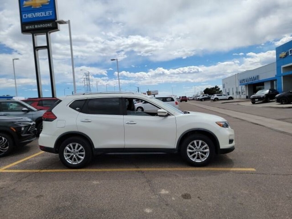 Used 2017 Nissan Rogue SV SUV