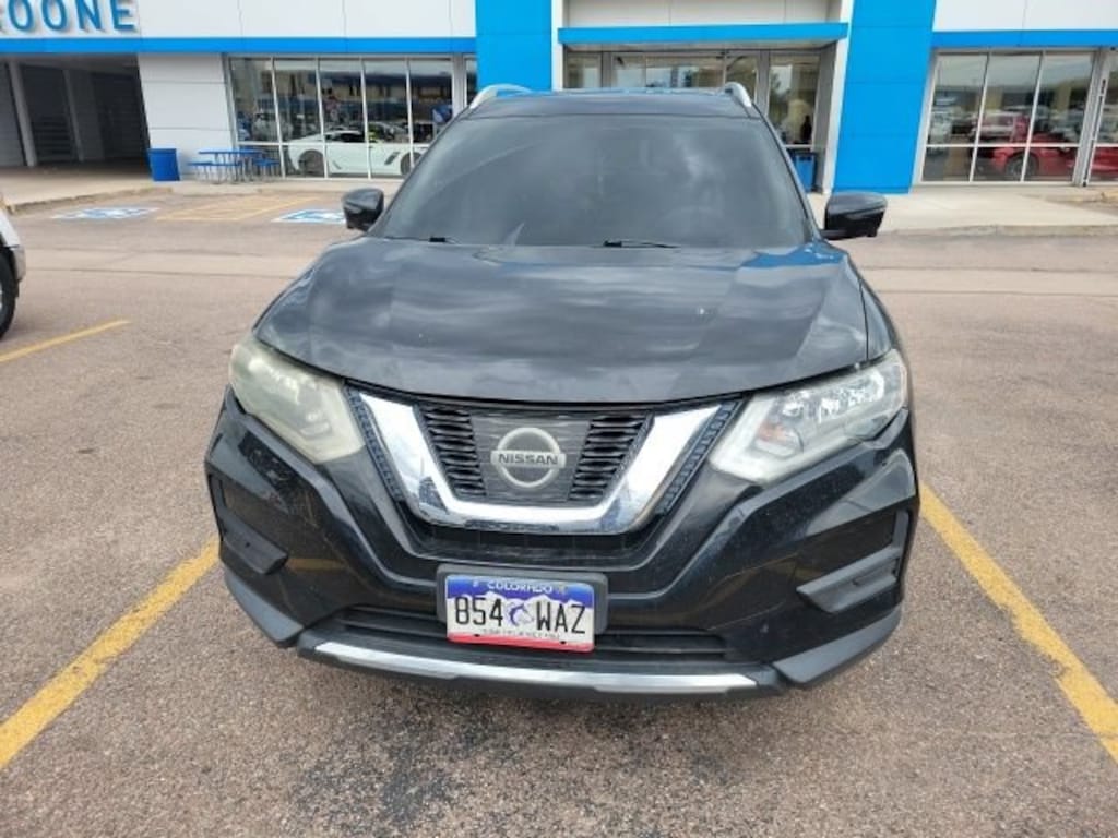 Used 2017 Nissan Rogue SV SUV