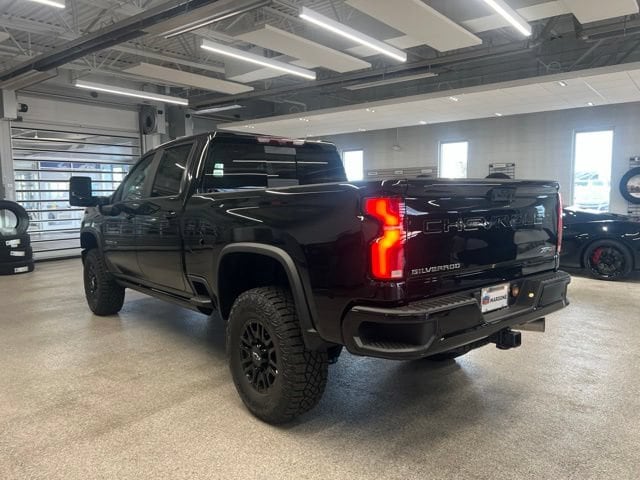 2026 Chevrolet Silverado 2500 HD ZR2 - Photo 8