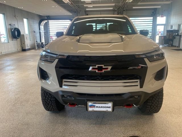 2026 Chevrolet Colorado ZR2 - Photo 2