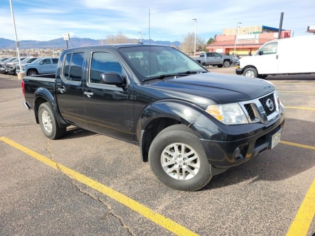 Used 2016 Nissan Frontier SV Truck Crew Cab