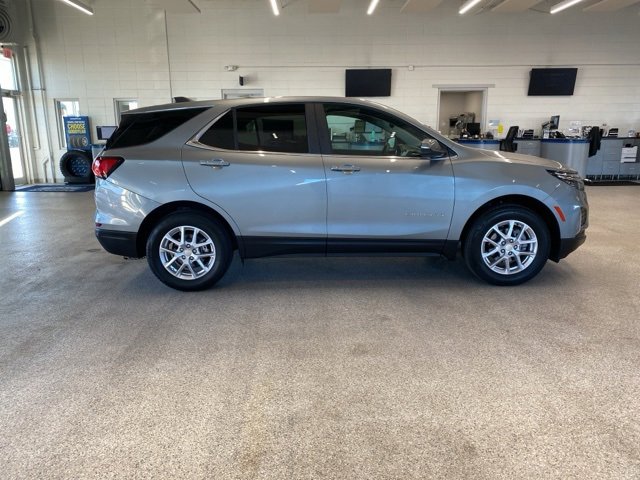 2024 Chevrolet Equinox photo 4
