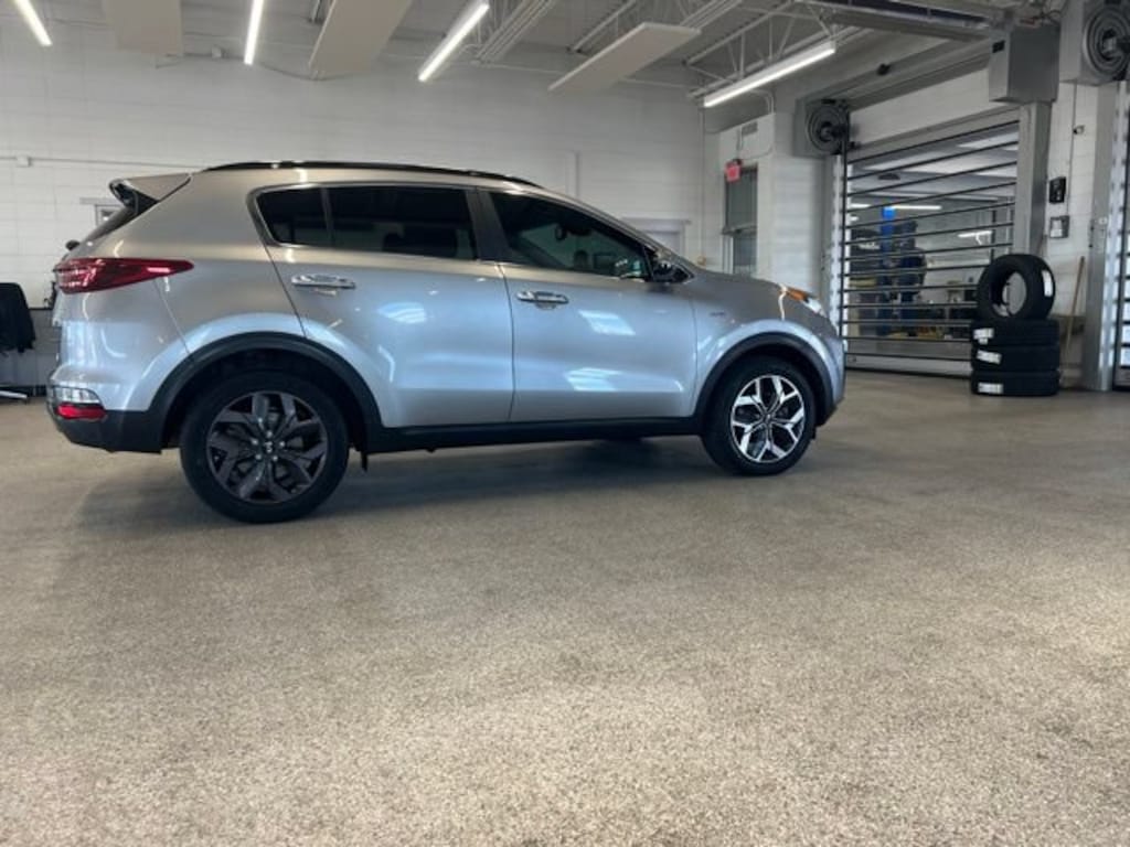Used 2022 Kia Sportage EX SUV