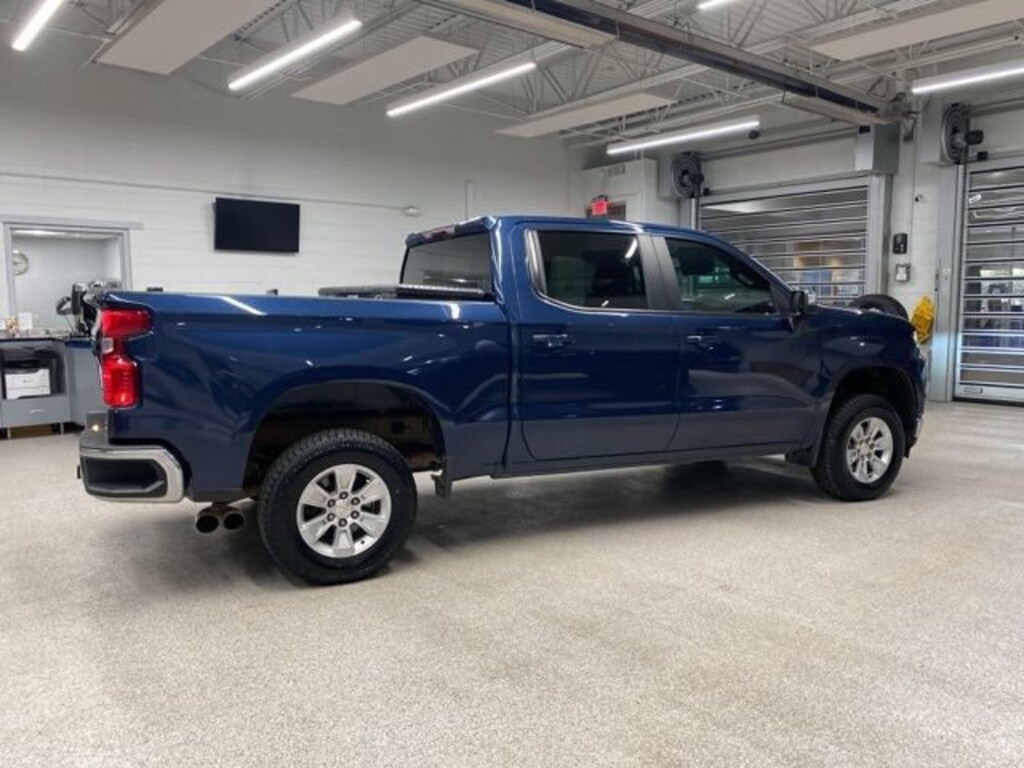Used 2020 Chevrolet Silverado 1500 LT Truck Crew Cab