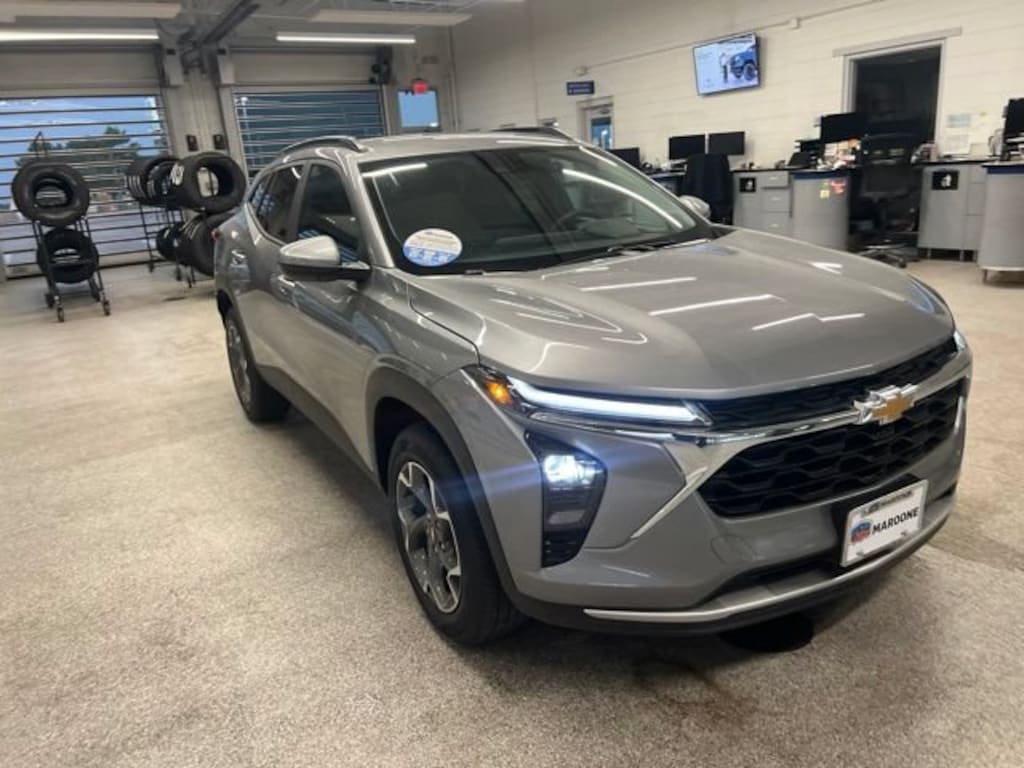 New 2026 Chevrolet Trax LT SUV