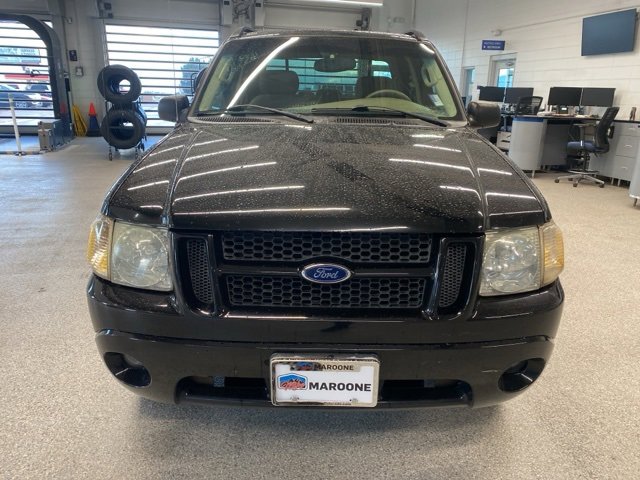 2005 Ford Explorer Sport Trac XLT photo 2