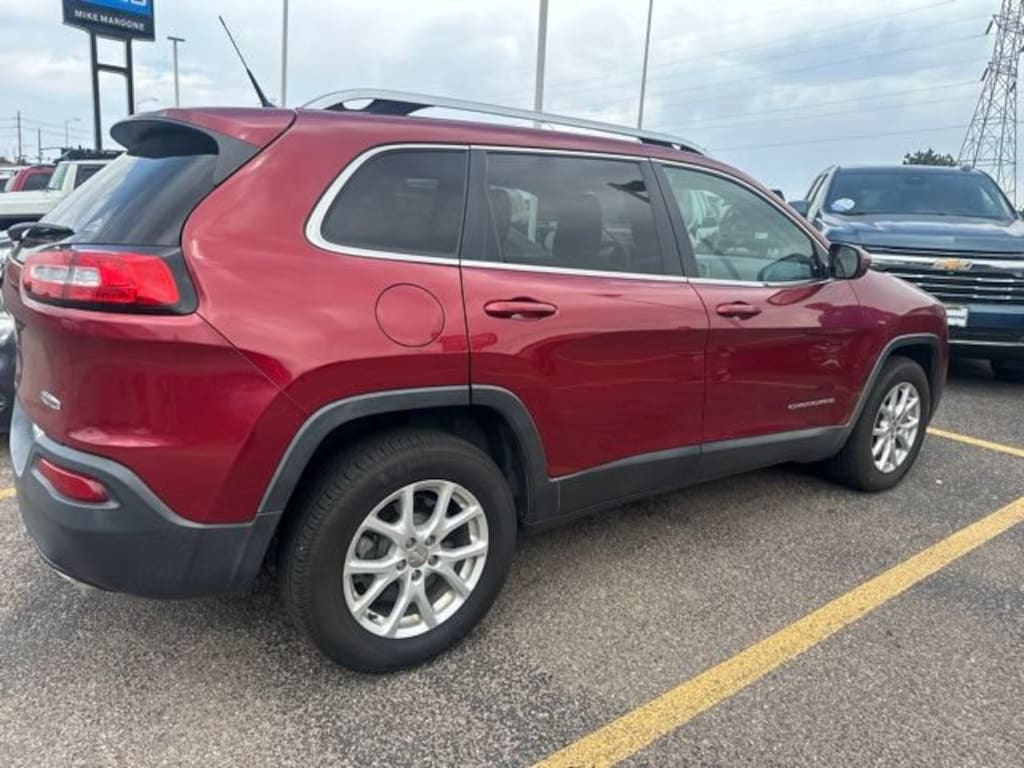 Used 2015 Jeep Cherokee Latitude 4x4 SUV