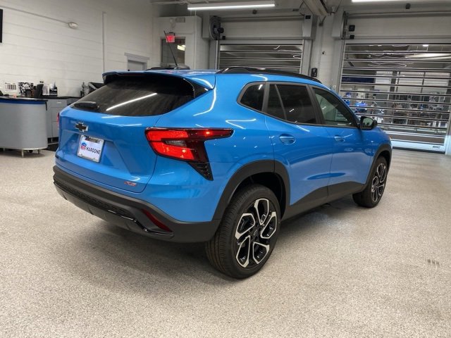 2025 Chevrolet Trax photo 3