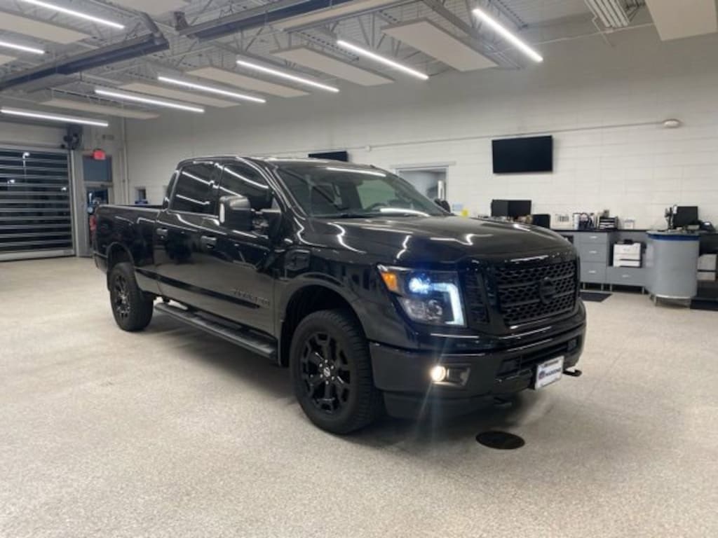 Used 2019 Nissan Titan XD SV Diesel Truck Crew Cab