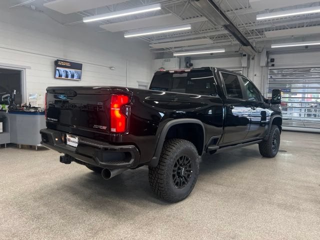 2026 Chevrolet Silverado 2500 HD ZR2 - Photo 5