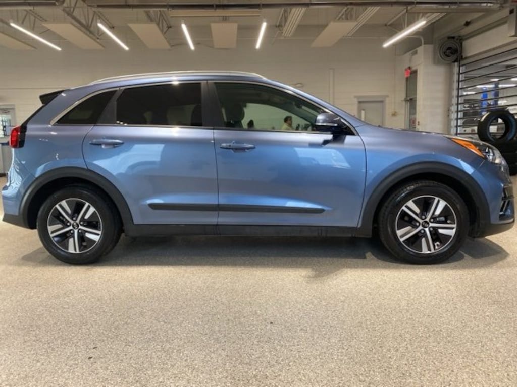 Used 2020 Kia Niro EX Premium SUV