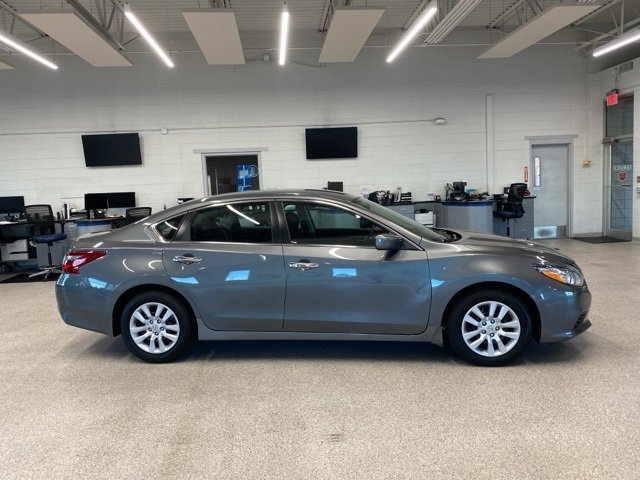 2018 Nissan Altima 2.5 S photo 4