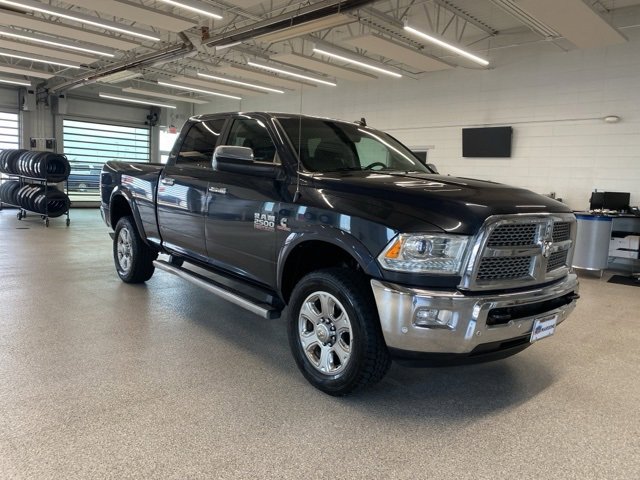 2016 Ram 2500 Laramie photo 3