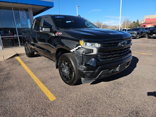 2022 Chevrolet Silverado 1500 RST photo 2