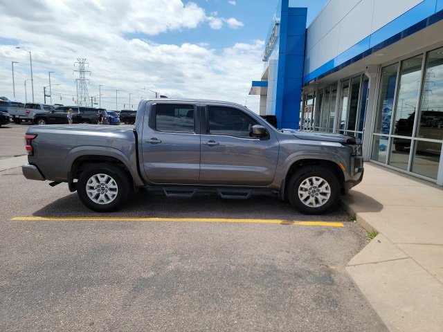 2024 Nissan Frontier SV photo 4