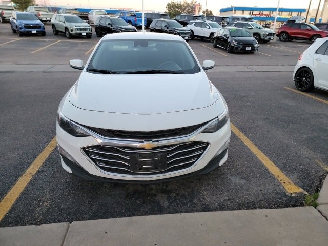 2023 Chevrolet Malibu 1LT photo 2