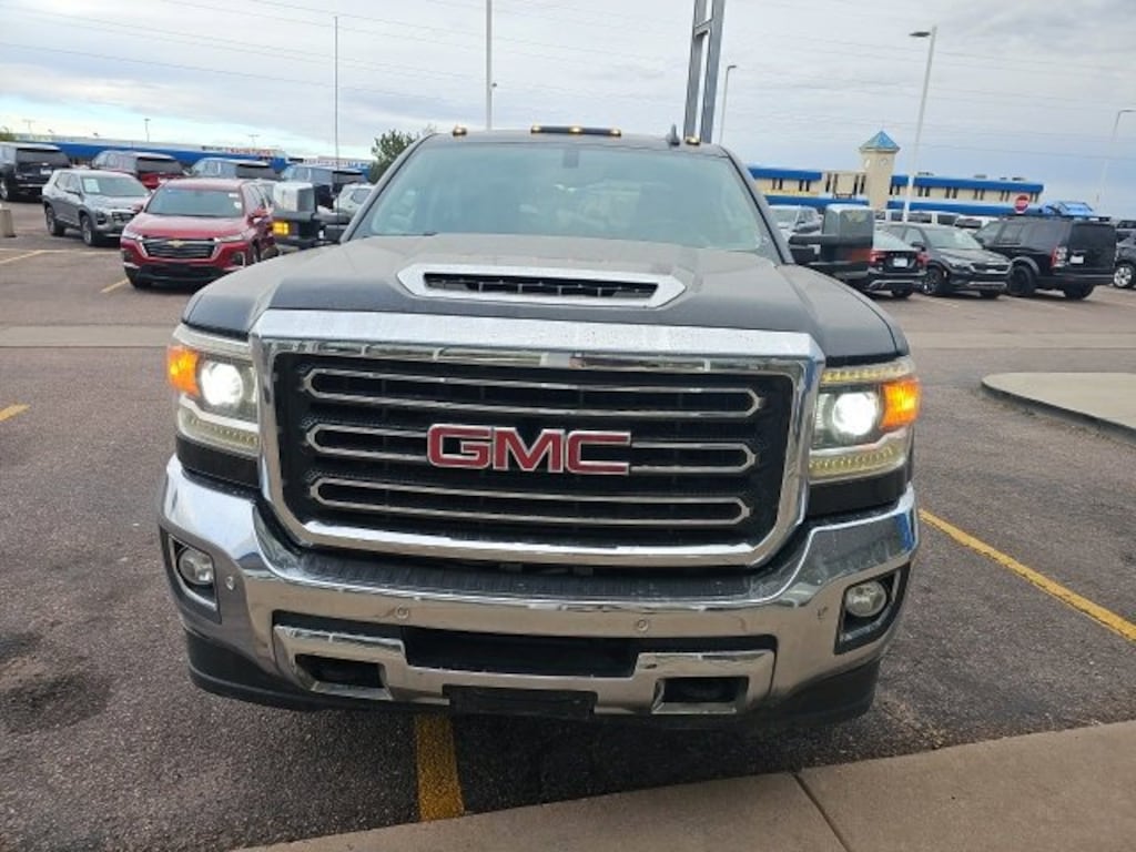Used 2019 GMC Sierra 2500HD SLT Truck Crew Cab