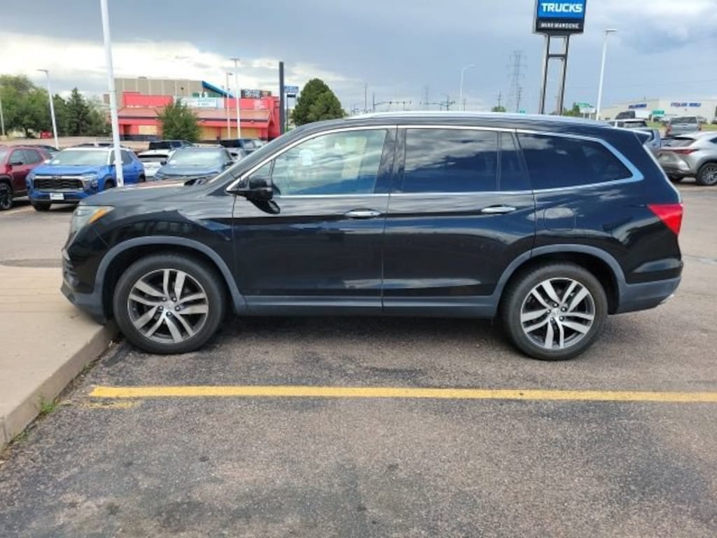 Used 2017 Honda Pilot Elite AWD SUV