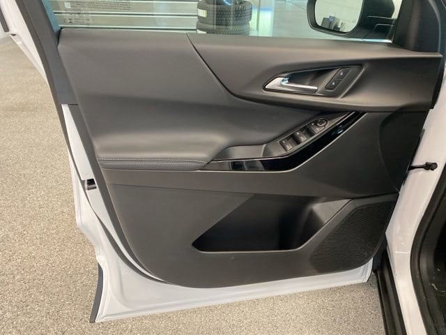 2026 Chevrolet Equinox LT - Photo 25